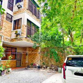 Townhouse 4BR Unit 10 in La Guardia near IT Park Cebu City