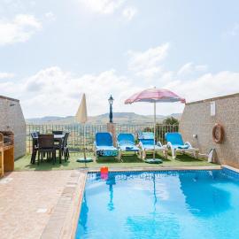 Ta Dora Sleeps 6 with Private Pool