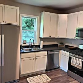 Beautiful Updated Home near Great Lakes Naval Base