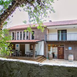 O Camiño Fala Hotel, хотел в Mazaricos