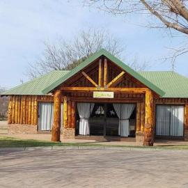 Oranje-Sig Selfsorg Eenhede, hotel Orania városában