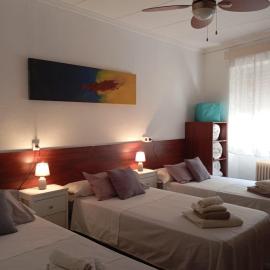 Manzaneque Rural House، فندق في Caudete de las Fuentes