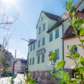 Haus99 Budget Pension & Apartments, hotel in Fürth