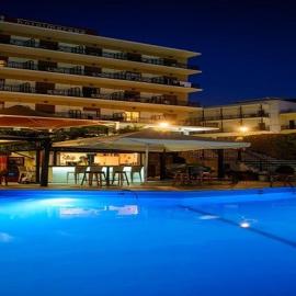 Merope Hotel, hotel en Karlovasi