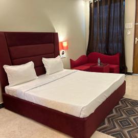 Hotels7Apple, hotel u gradu Mahoba