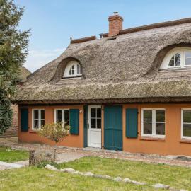 Ferienwohnung Hubertus, hotel in Lancken-Granitz