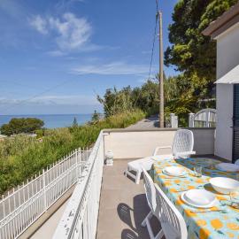 2 Bedroom Beautiful Home In Castellabate