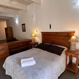 PALMARES DEL BOULEVARD - Aeropuerto Internacional Taravella - Campus Siglo 21 - Campus Blas Pascal - Sanatorio Allende - Estadio Kempes - Quorum - Mujer Urbana - Complejo Ferial Córdoba