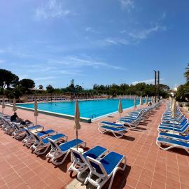 Golden Hour Apartment in Athena Resort, hotel in Scoglitti