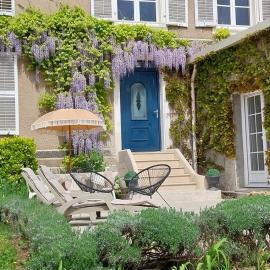 Charmant gîte près de Toul avec parking privé et terrasse - FR-1-584-361, hotel en Blénod-lès-Toul
