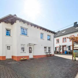 Cozy Home In Strohn With Kitchen, hotel in Strohn