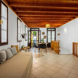 Ilioni Apartment