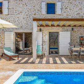 Villa Dvori , NIN