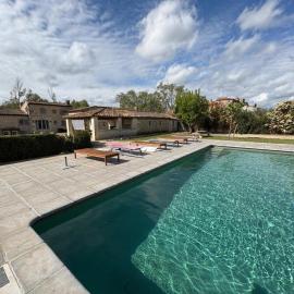 Charme provençal Mas authentique avec piscine