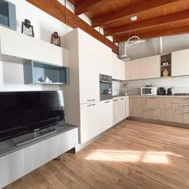 The Urban Nest 2, Spacious, wifi and near the red metro: Milano'da bir otel