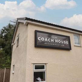 Coach House 2, hotel u gradu 'St Asaph'