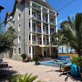 Hotel George