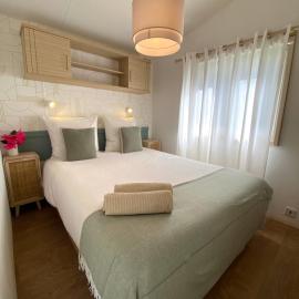 Bungalow Camping Parc Montana, hotel sa Gassin
