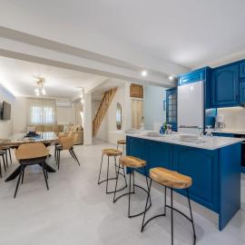 Yiasemi Maison