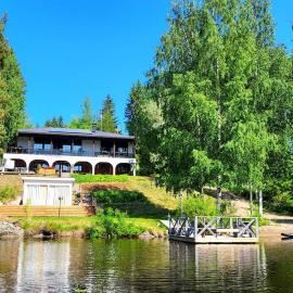 Holviranta, hotel a Konnevesi