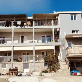 Apartmani ANDRIJA, hotel em Živogošće