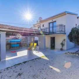 Holiday Home Mauro by Interhome, hotel in Svetvinčenat