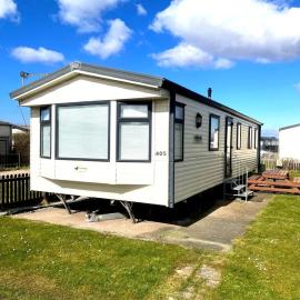 Spacious 8-Berth Caravan at Unity Beach Resort, hotel sa Brean