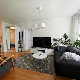 Spacious and bright 2 bedroom apartment – hotel w mieście Oulu