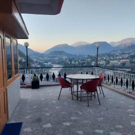 Shalimar Hotel – hotel w mieście Muzaffarabad