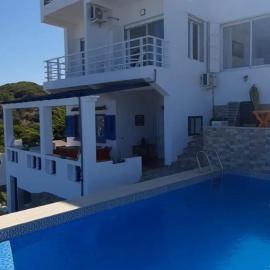 Blue ocean villa