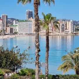 Magic holiday - 1st line, seaview, pool & parking