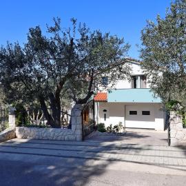 Apartments with parking space Mundanije, Rab - 21543