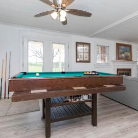 Red Robin Retreat - Near Lake James, NC, hotel en Morganton