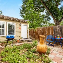 Elm Street Bungalow, ξενοδοχείο σε Seguin