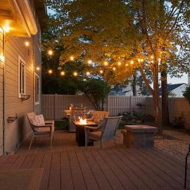 Fire Pit Getaway Shops and Dining 70in TV, hotel in Meridian