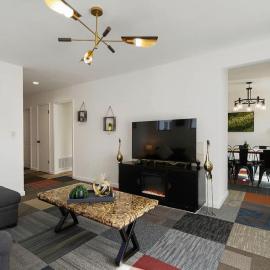 4 beds Private Unit Near BeachWalk, Golf, Trail, hotel a Pacifica