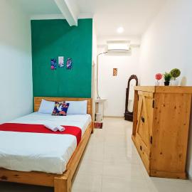 Yutaka Inn Mahveen Suhat, hotell i Blimbing