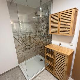 FeWo meisteroffice im Sackgässle, ebenerdige ELW 50qm, Terrasse, vollwertige Küche, Nähe Ulm、ドルンシュタットのホテル