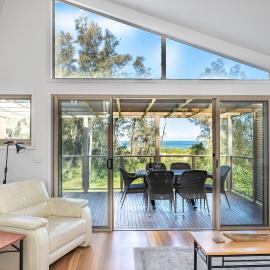 3-Bed Seaside Serenity Escape at Long Beach