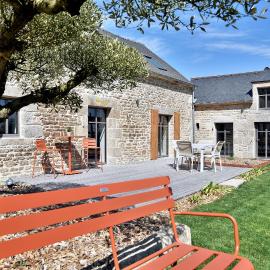 Lys'toire - Grand Jardin, hótel í Dinan