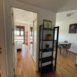 Cálido apartamento con PISCINA y garaje