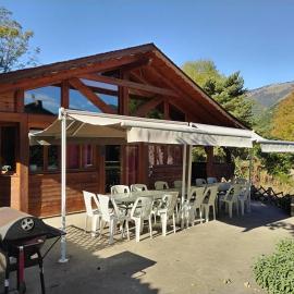 Chalet spacieux 15 places, hotel Arlos városában