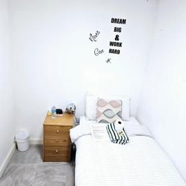 Cosy Single Bedroom in Dartford Central, hotel in Dartford