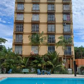 Apartamento mobiliado Praia do Farol, hotel u gradu Belem