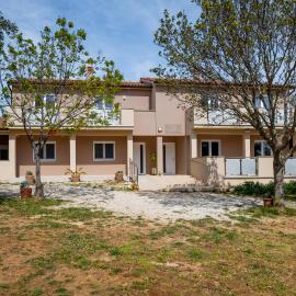 Vila Veronika 2, hotel in Pula