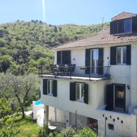 "Blue Villa" with private pool,BBQ in Andora, hotel v destinaci Moltedo