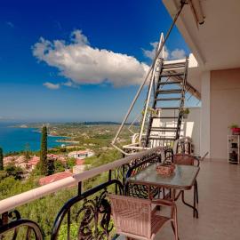 The studio and The view, hotel v destinácii Vlachata