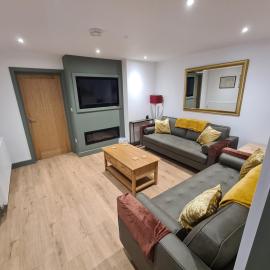 Conwy Charm Cottage - 3 Bed Retreat, hotel in Penmaen-mawr