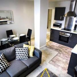 StayZo Spacious Self-Catering Accommodation-3, Hotel in Bradford