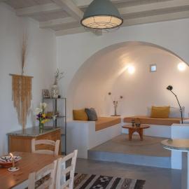 Borantza stone house – hotel w mieście Aroniadika